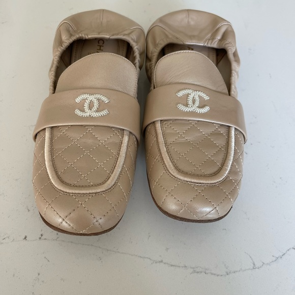 Chanel shoes - Picture 4 of 5